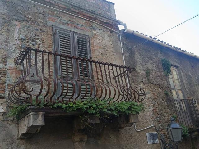 Villa Indipendente in vendita a Saponara, Sicilia