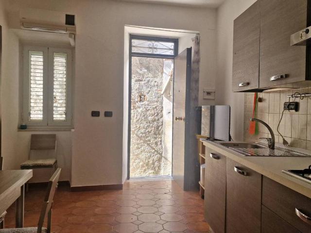 Villa Indipendente in vendita a Saponara, Sicilia