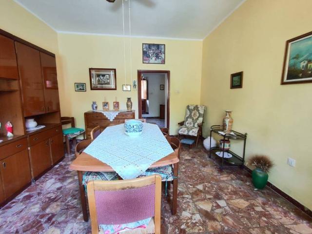 Villa Indipendente in vendita a Sardara, Sardigna/Sardegna