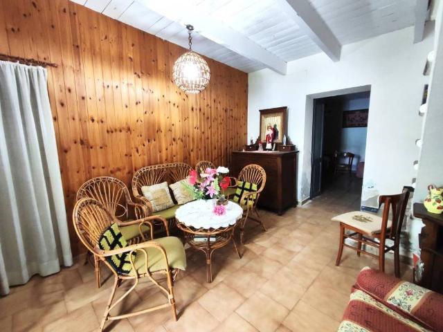 Villa Indipendente in vendita a Sardara, Sardigna/Sardegna