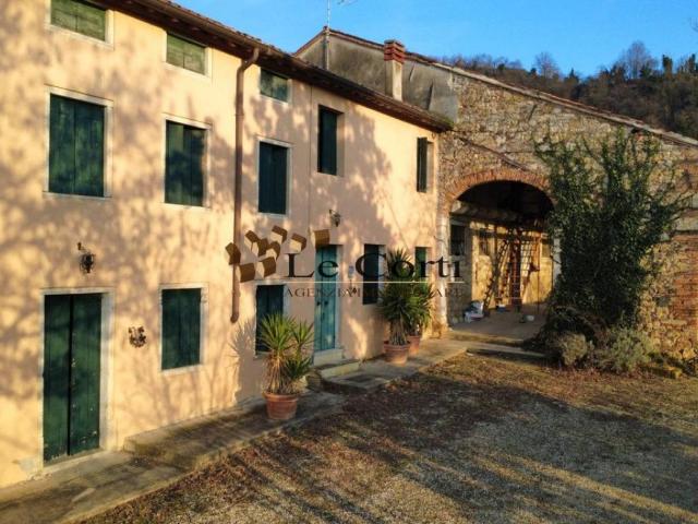 Villa Indipendente in vendita a Sarego, Veneto