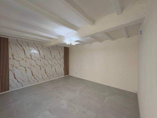 Villa Indipendente in vendita a Sarmato, Reggio Emilia