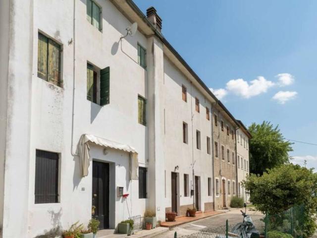 Villa Indipendente in vendita a Sarmede, Veneto