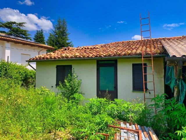 Villa Indipendente in vendita a Gabella Nuova, Sarnano