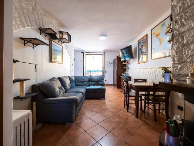 Villa Indipendente in vendita a Cassina Ferrara, Saronno