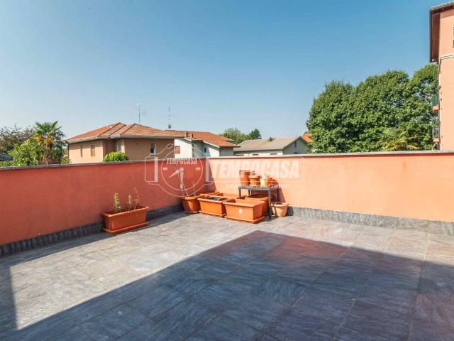 Villa Indipendente in vendita a Campo Sportivo-Colombara, Saronno
