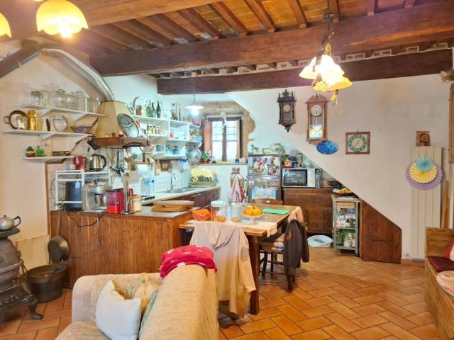 Villa Indipendente in vendita a Sarteano, Toscana