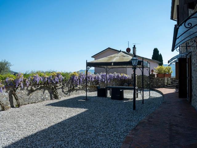 Villa Indipendente in vendita a Grisei, Sarzana