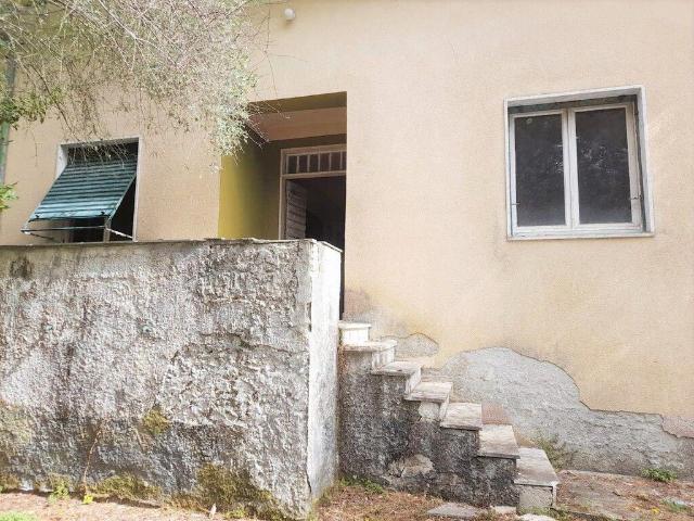 Villa Indipendente in vendita a Bradia, Sarzana