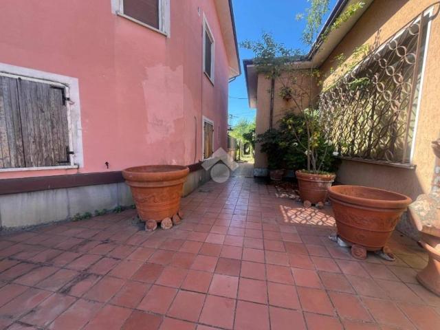 Villa Indipendente in vendita a Crociata, Sarzana