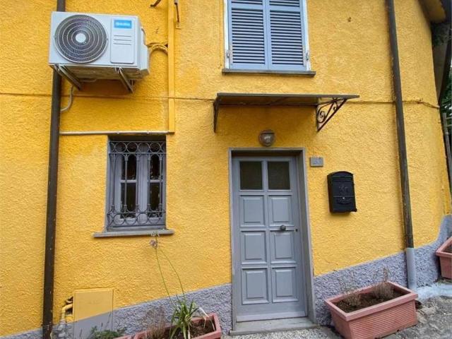Villa Indipendente in vendita a Nave, Sarzana