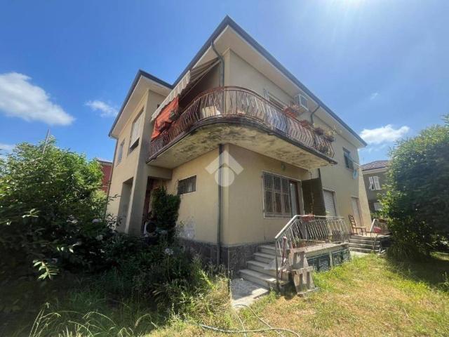 Villa Indipendente in vendita a Sarzana, Liguria
