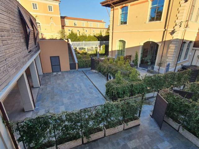 Villa Indipendente in vendita a Sarzana, Liguria
