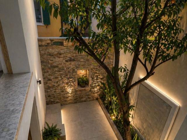 Villa Indipendente in vendita a Sarzana, Liguria