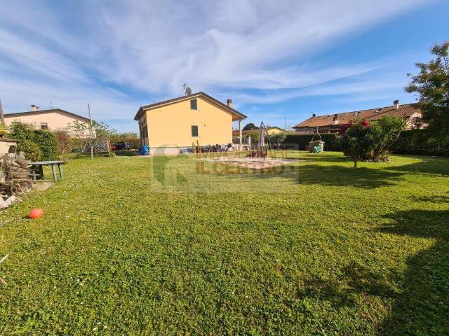 Villa Indipendente in vendita a San Lazzaro, Sarzana