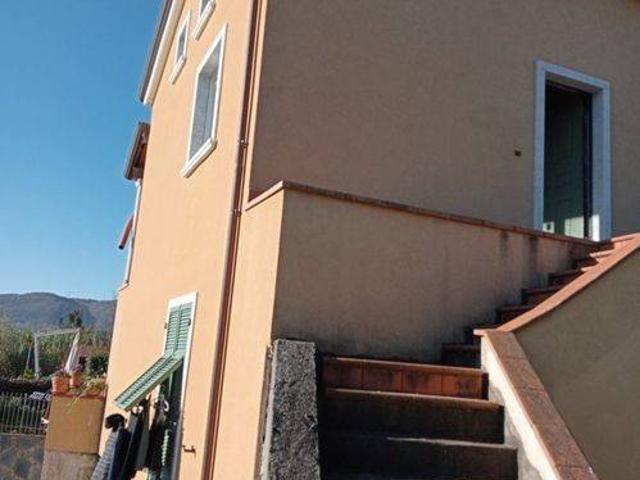 Villa Indipendente in vendita a San Lazzaro, Sarzana