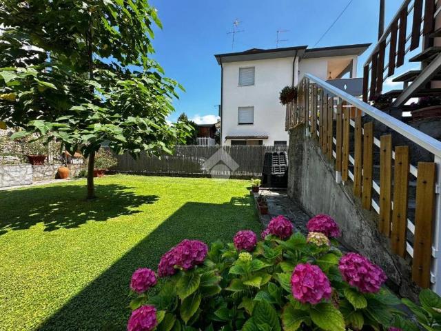 Villa Indipendente in vendita a Bradia, Sarzana
