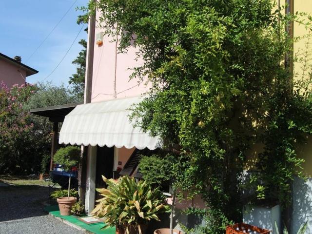 Villa Indipendente in vendita a San Lazzaro, Sarzana