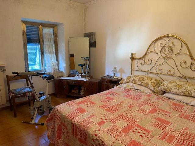Villa Indipendente in vendita a Nave, Sarzana