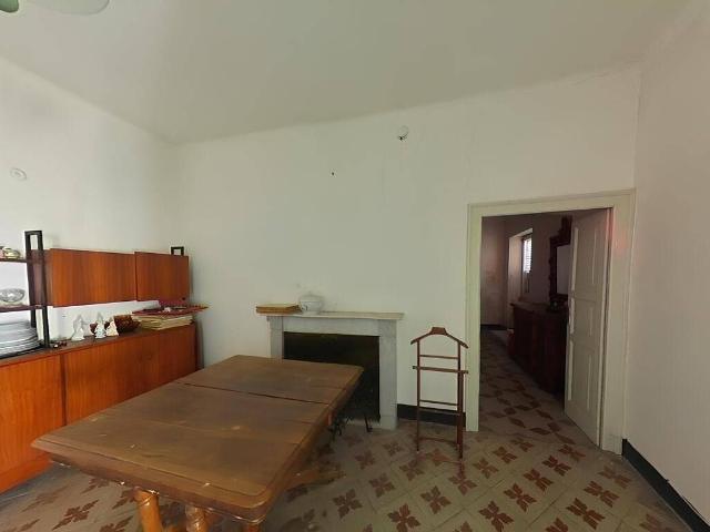 Villa Indipendente in vendita a Sarzana, Liguria
