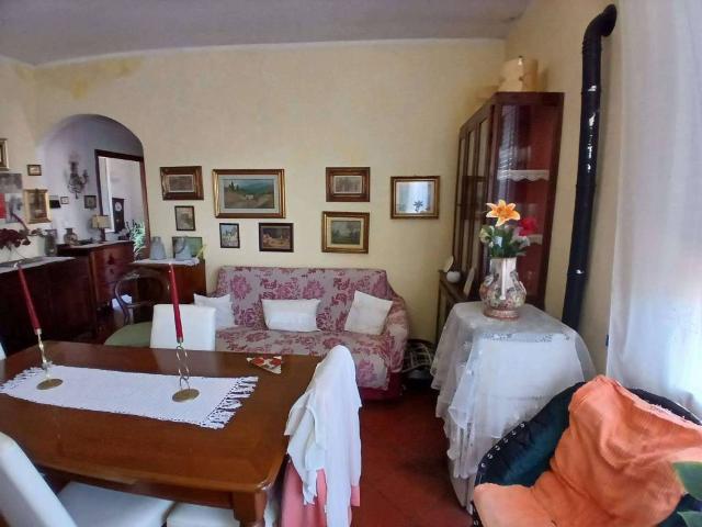 Villa Indipendente in vendita a Sarzana, Liguria