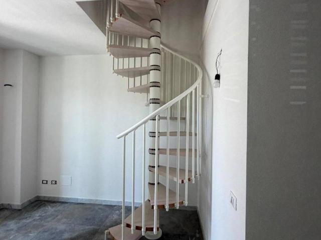 Villa Indipendente in vendita a Nave, Sarzana