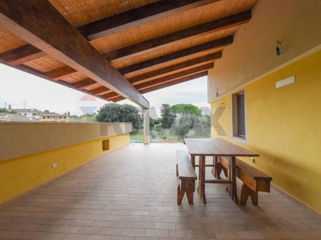 Villa Indipendente in vendita a Caniga, Cala Di Volpe