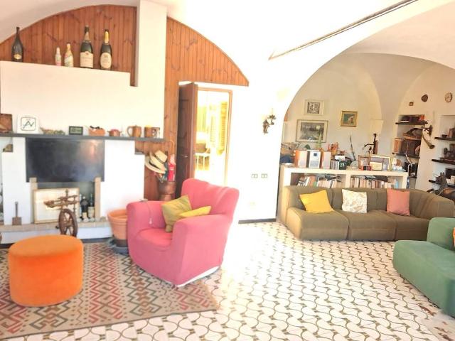 Villa Indipendente in vendita a Costa, Sassello