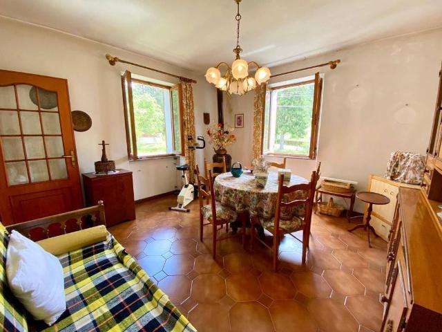Villa Indipendente in vendita a Urbe, Olba