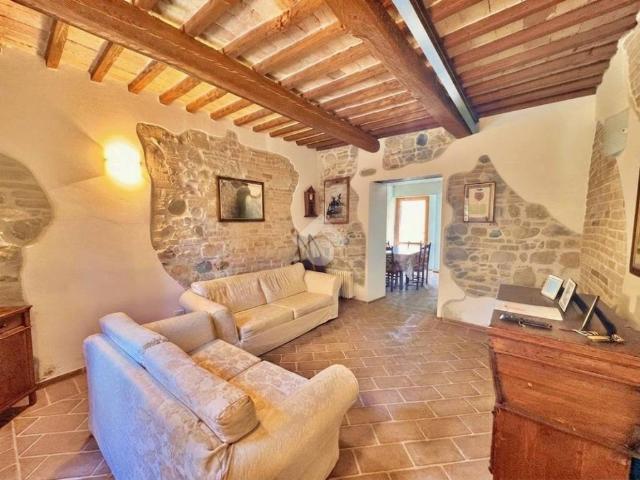 Villa Indipendente in vendita a Sassocorvaro Auditore, Marche