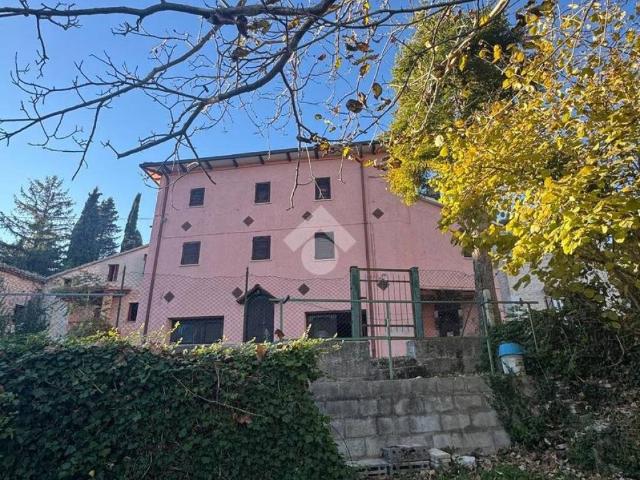 Villa Indipendente in vendita a Marche, Ancona
