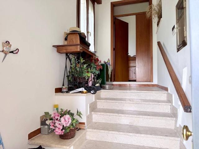 Villa Indipendente in vendita a Marche, Ancona