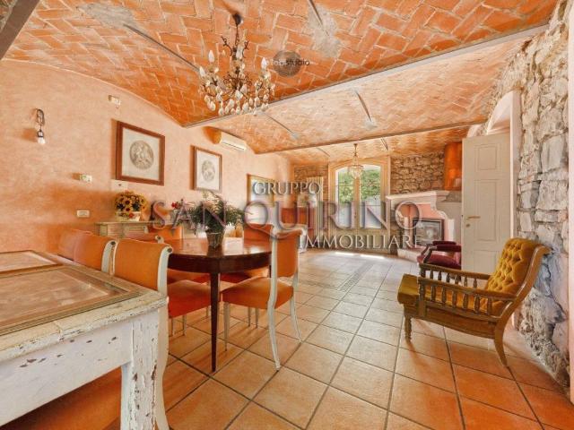 Villa Indipendente in vendita a Unione dei comuni del Distretto Ceramico, Sassuolo