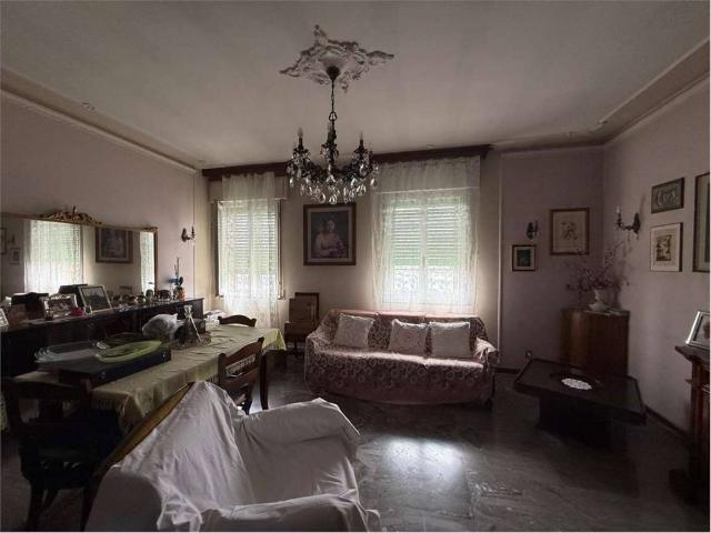 Villa Indipendente in vendita a Unione dei comuni del Distretto Ceramico, Sassuolo