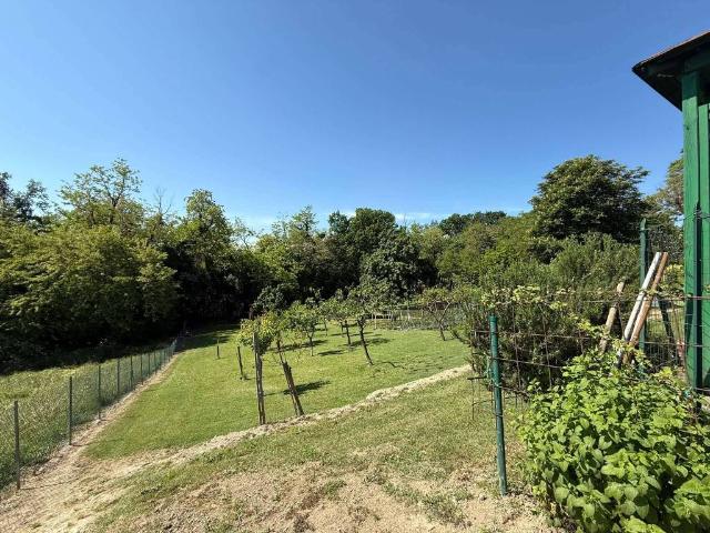 Villa Indipendente in vendita a Unione dei comuni del Distretto Ceramico, Sassuolo