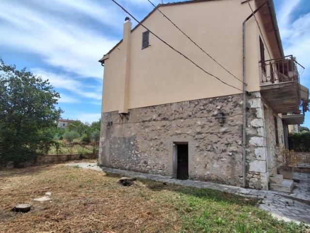 Villa Indipendente in vendita a Unione di Comuni Montani Colline del Fiora, Manciano