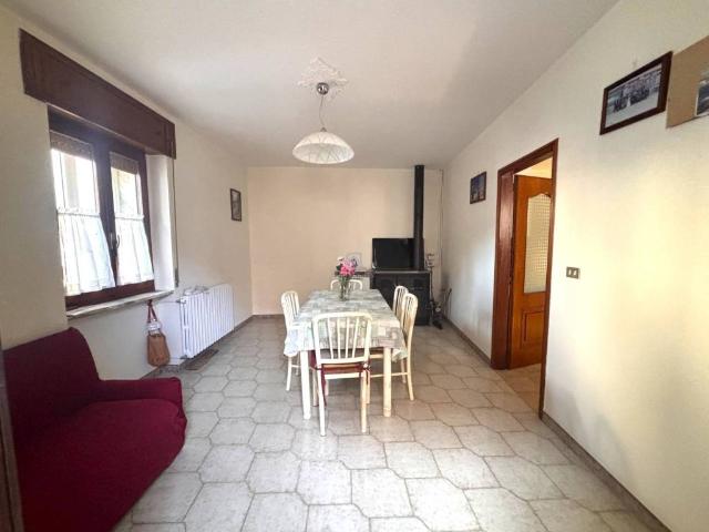 Villa Indipendente in vendita a Savignano Irpino, Campania