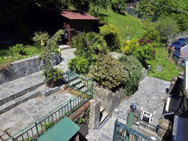 Villa Indipendente in vendita a Savignone, Liguria