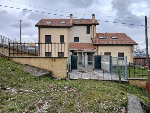 Villa Indipendente in vendita a Savoia Di Lucania, Basilicata