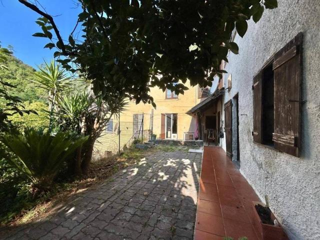 Villa Indipendente in vendita a Albisola Capo, Liguria