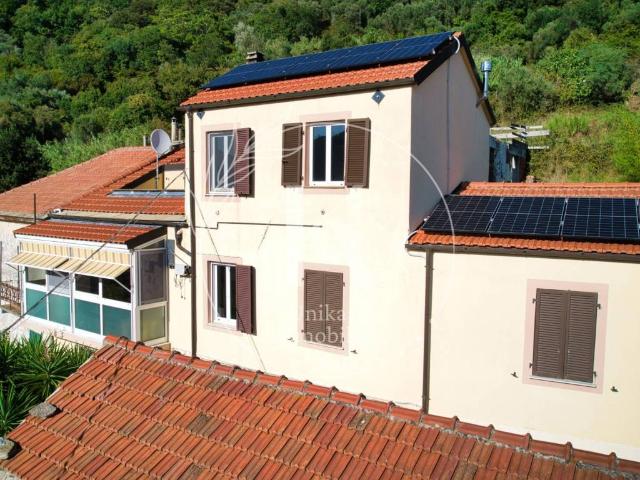 Villa Indipendente in vendita a Albisola Capo, Liguria