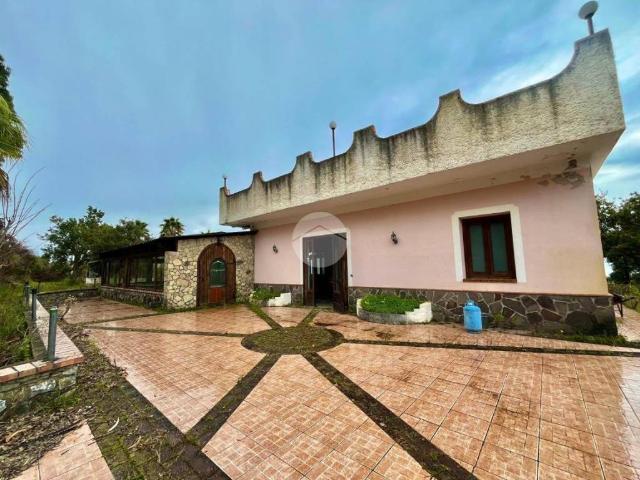 Villa Indipendente in vendita a Calabria, Cosenza