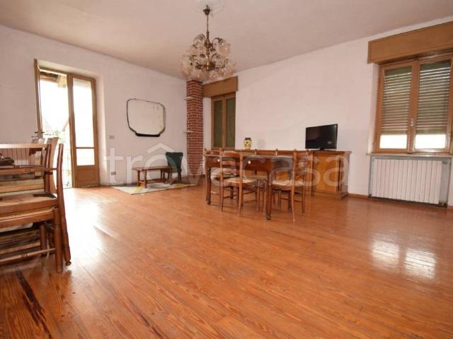 Villa Indipendente in vendita a Pieve di Scalenghe, Scalenghe