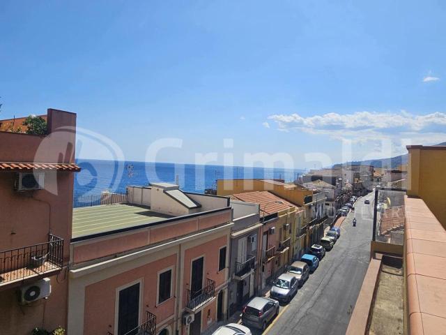 Villa Indipendente in vendita a Scaletta Zanclea, Sicilia