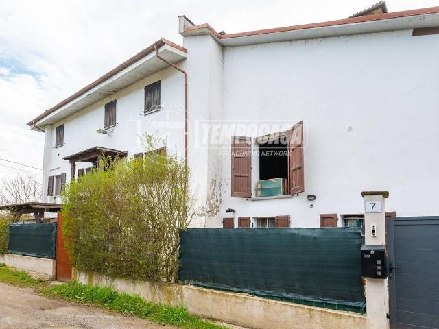 Villa Indipendente in vendita a Tresinaro - Secchia, Re
