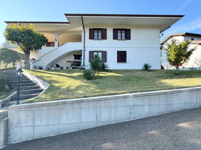 Villa Indipendente in vendita a Tresinaro - Secchia, Re