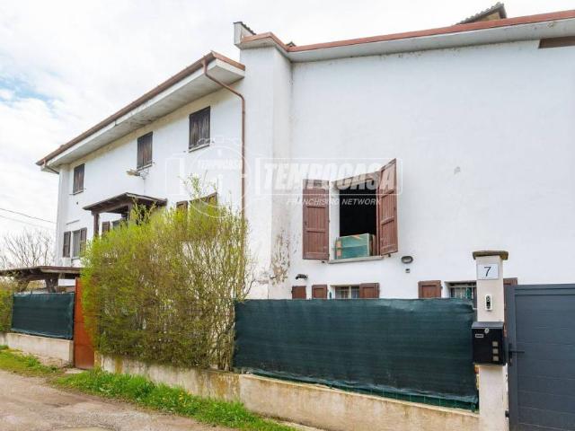 Villa Indipendente in vendita a Tresinaro - Secchia, Re