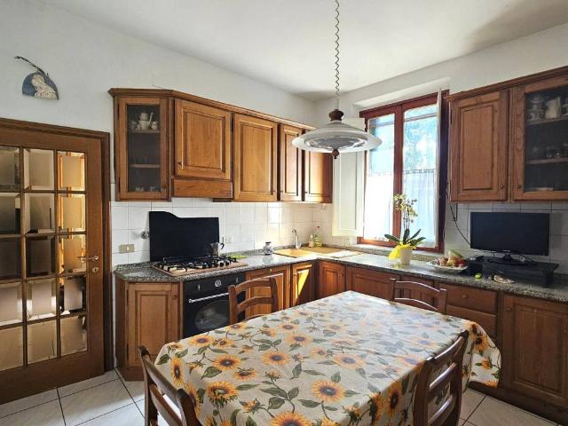 Villa Indipendente in vendita a Scandicci, Toscana