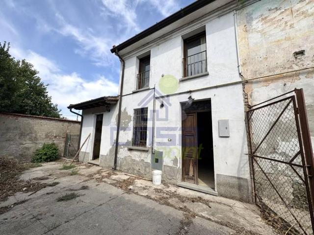 Villa Indipendente in vendita a Castelponzone, Scandolara Ravara