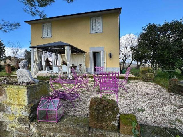 Villa Indipendente in vendita a Unione di Comuni Montani Colline del Fiora, Manciano